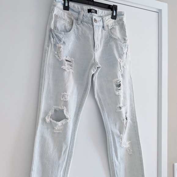 Distressed mid rise boyfriend jeans - Picture 5 of 12